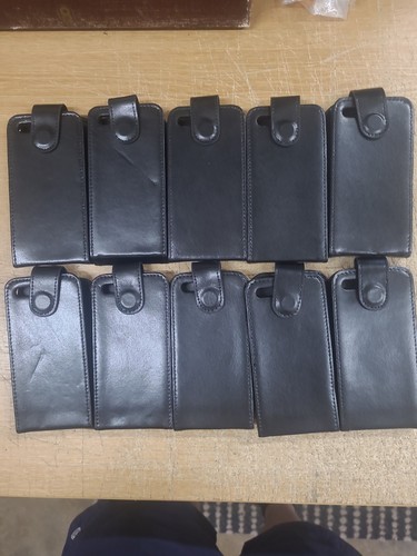 Custodia flip in pelle - x,